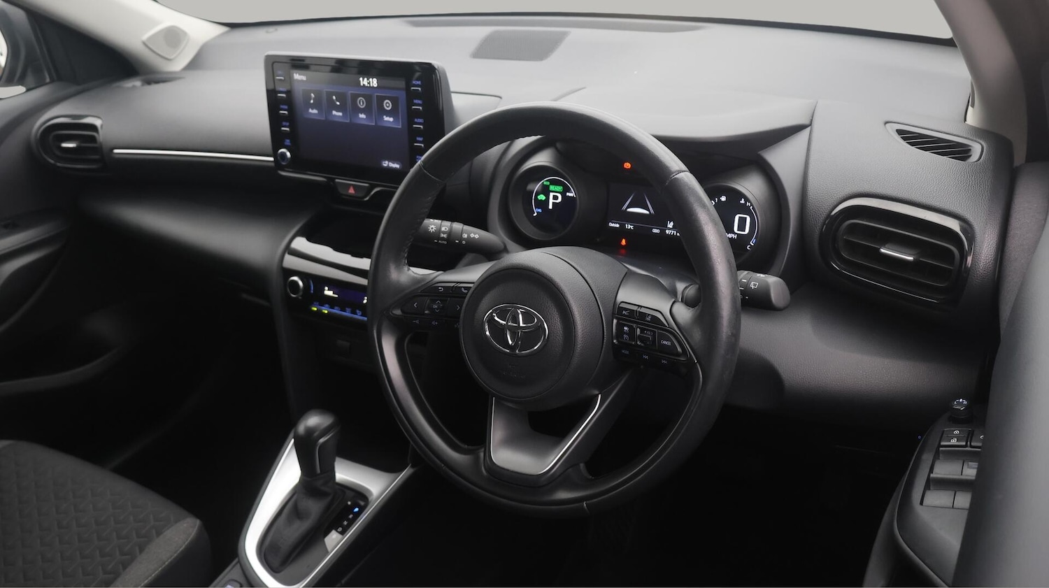 Used Toyota Yaris Cross 2022 for sale - 76715319: Photo 10