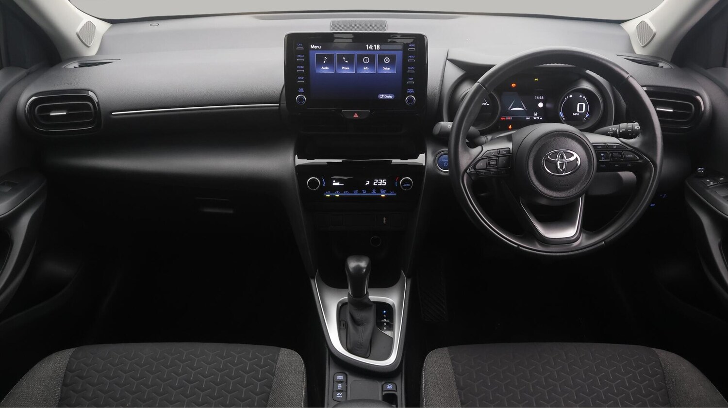 Used Toyota Yaris Cross 2022 for sale - 76715319: Photo 14