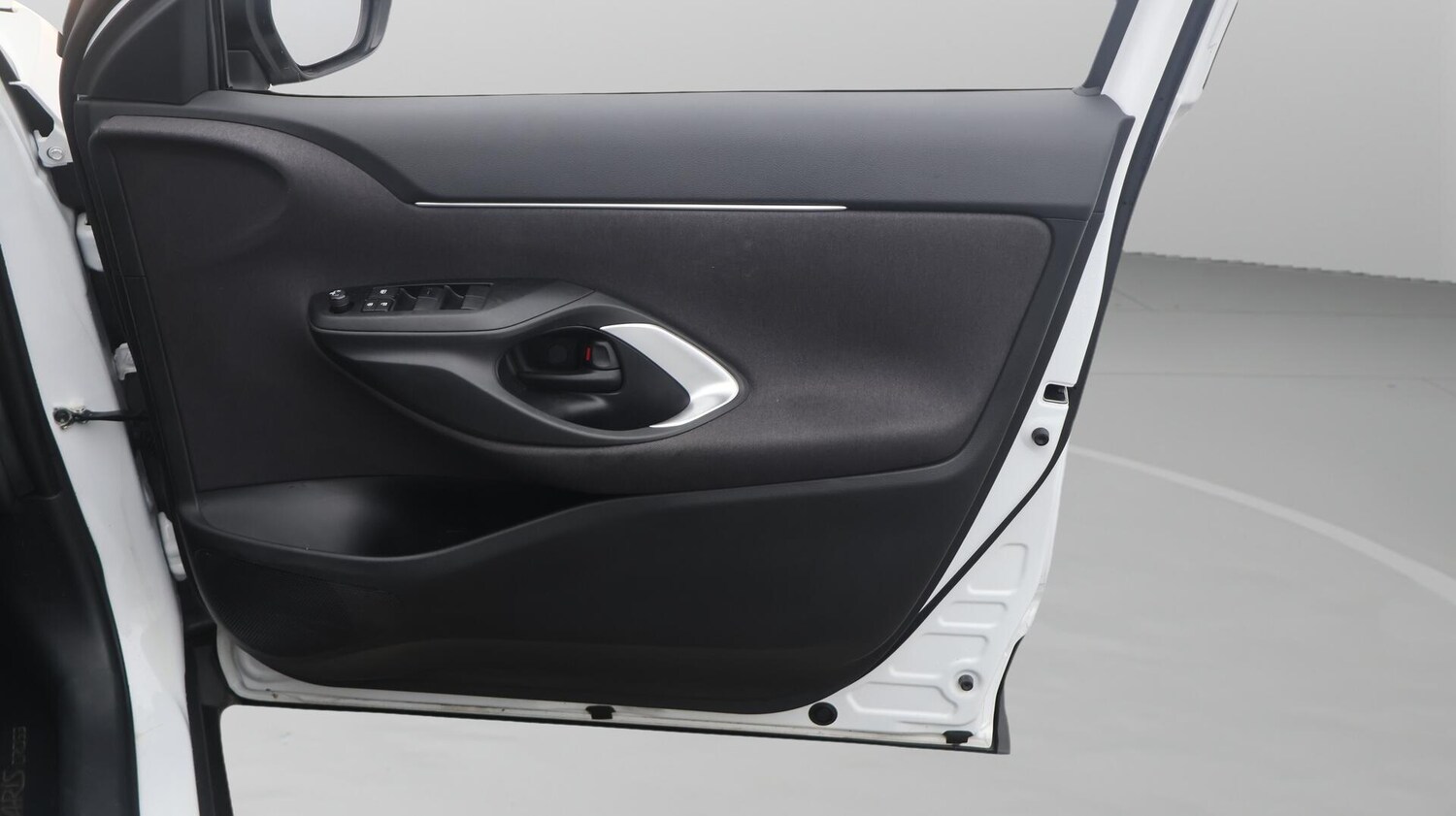 Used Toyota Yaris Cross 2022 for sale - 76715319: Photo 16