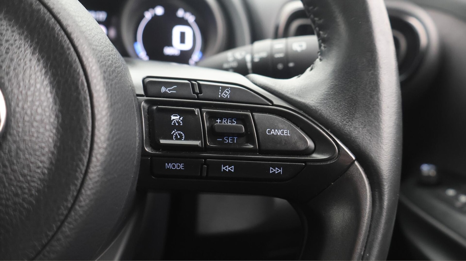 Used Toyota Yaris Cross 2022 for sale - 76715319: Photo 26