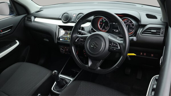 Used Suzuki Swift 2021 for sale - 76306959: Photo 10