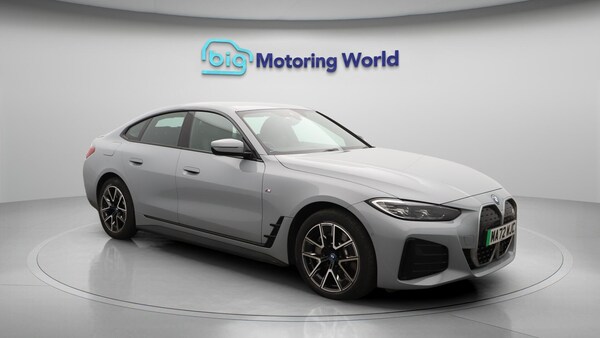 Used BMW i4 2022 for sale - 76084875: Photo 2