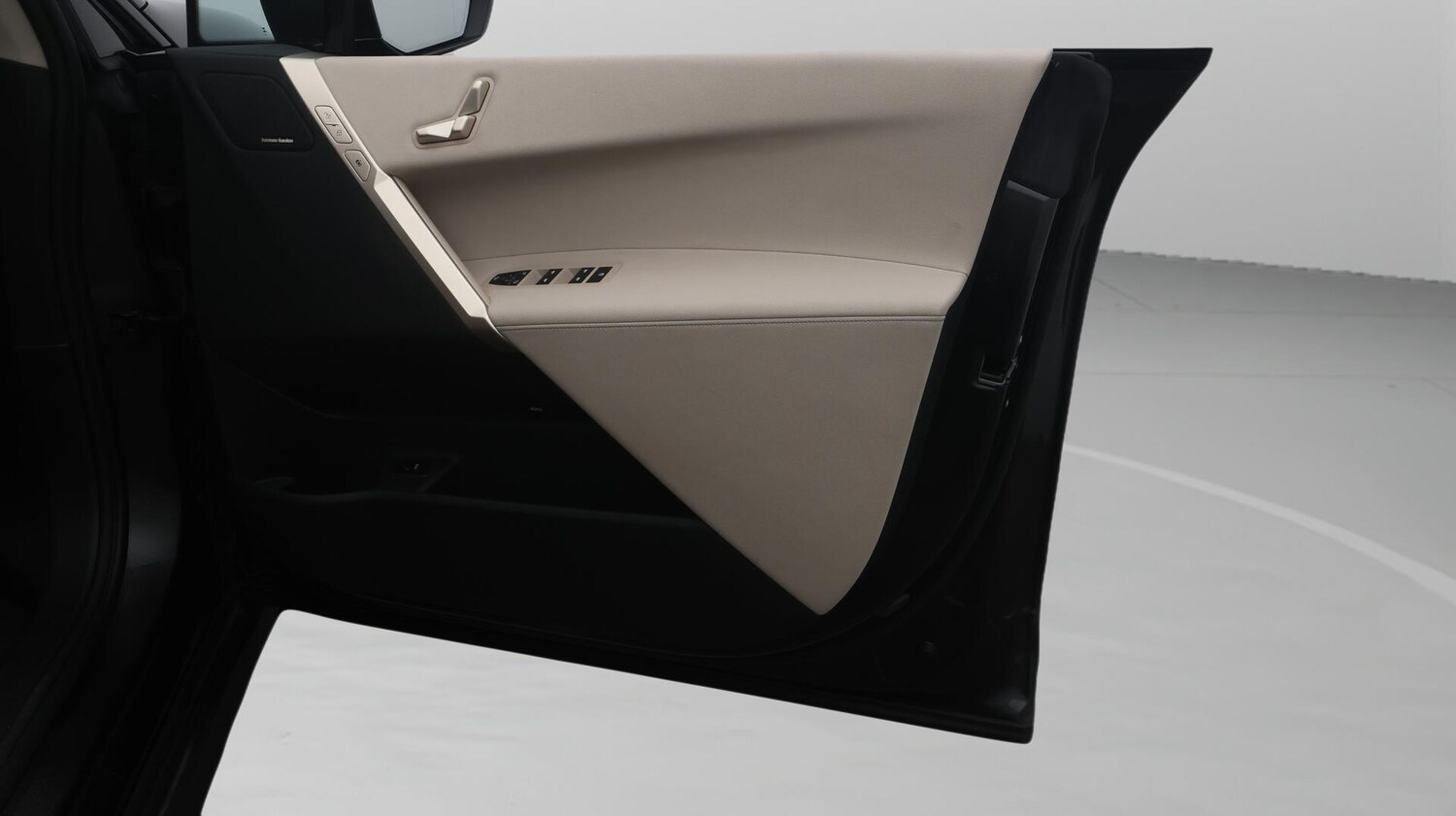 Used BMW iX 2022 for sale - 76714667: Photo 16