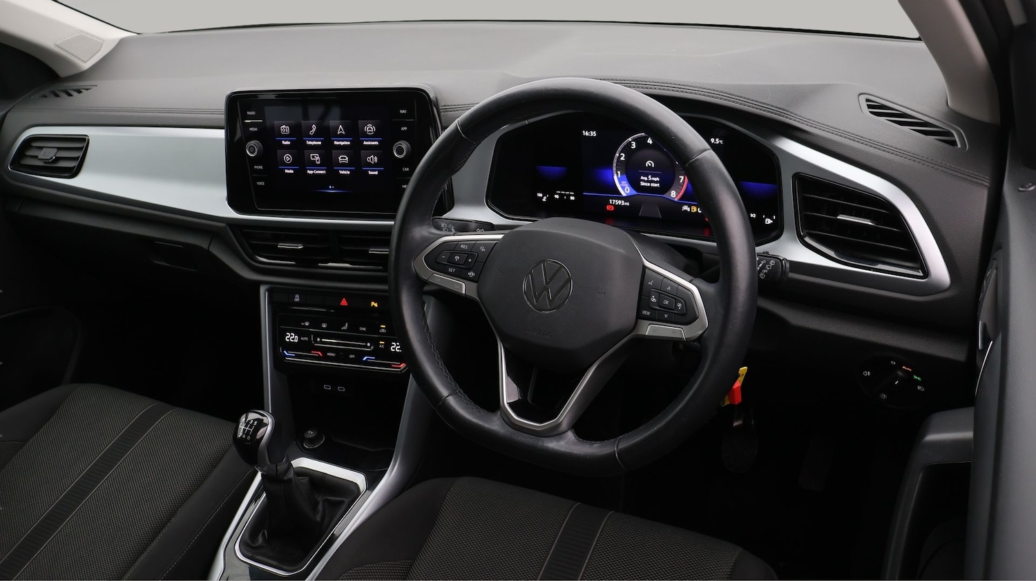 Used Volkswagen T-Roc 2022 for sale - 77199290: Photo 9