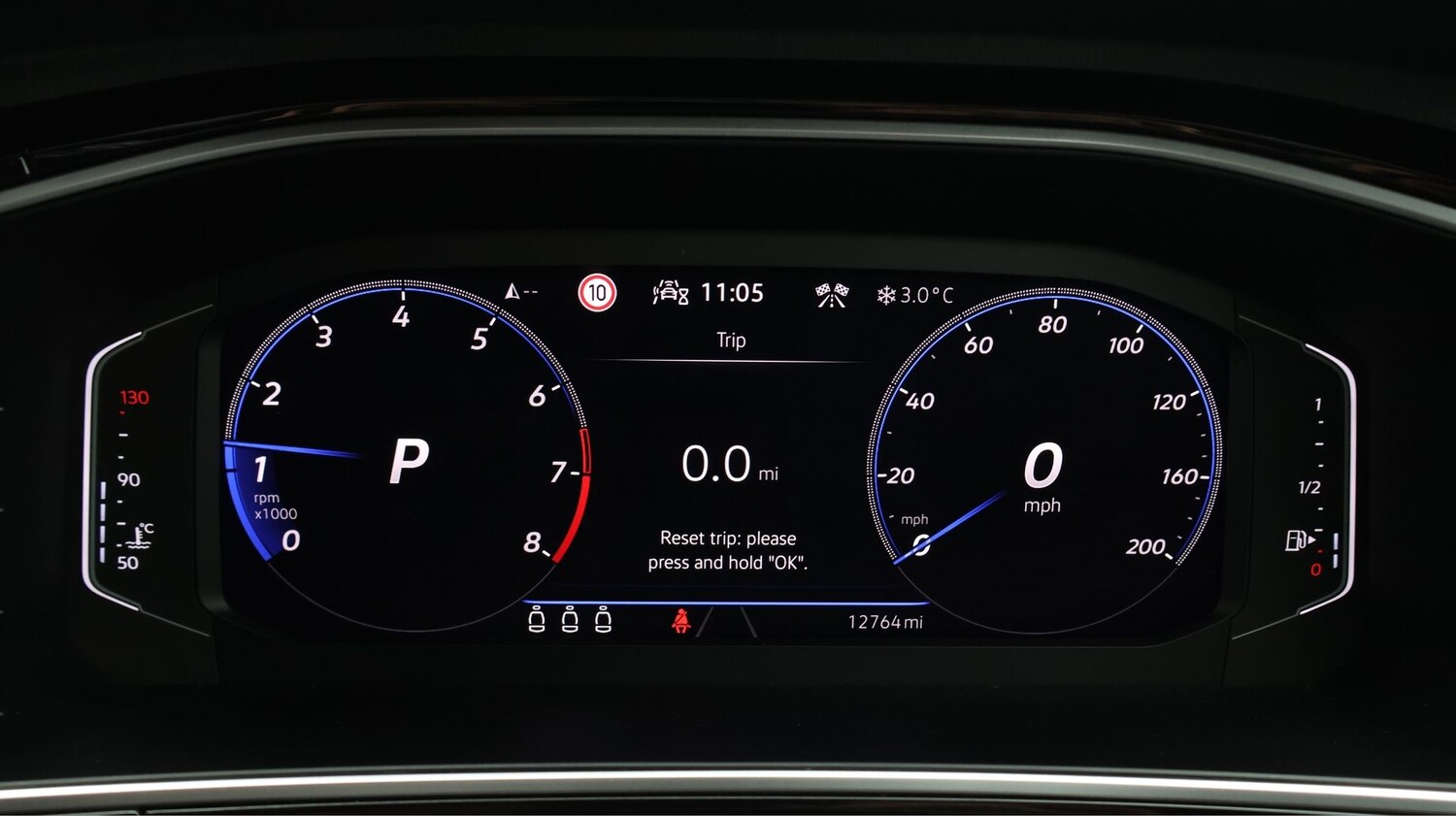 Used Volkswagen T-Roc for sale - 77337432: Photo 10