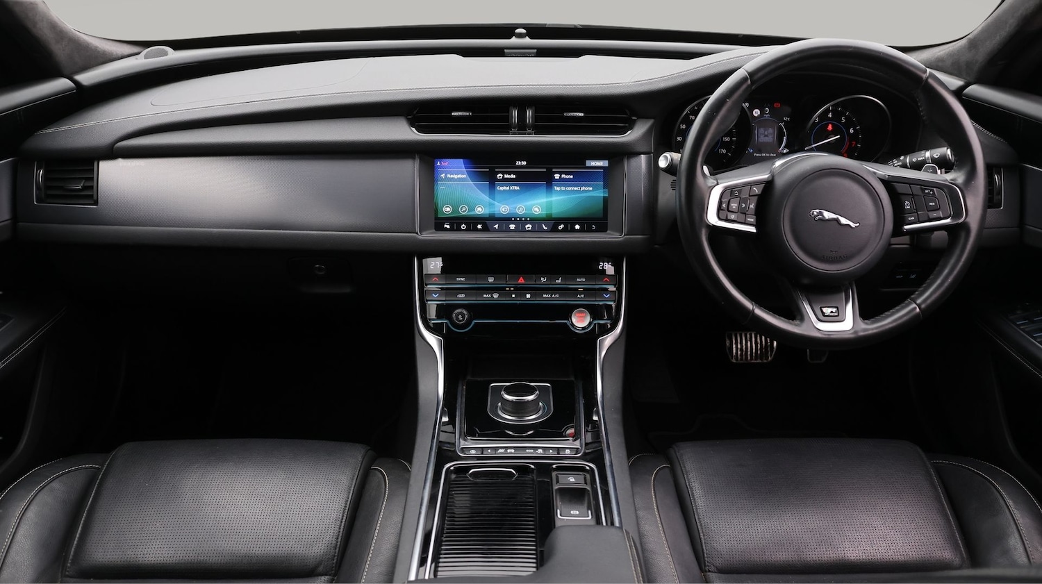 Used Jaguar XF 2018 for sale - 77404662: Photo 12