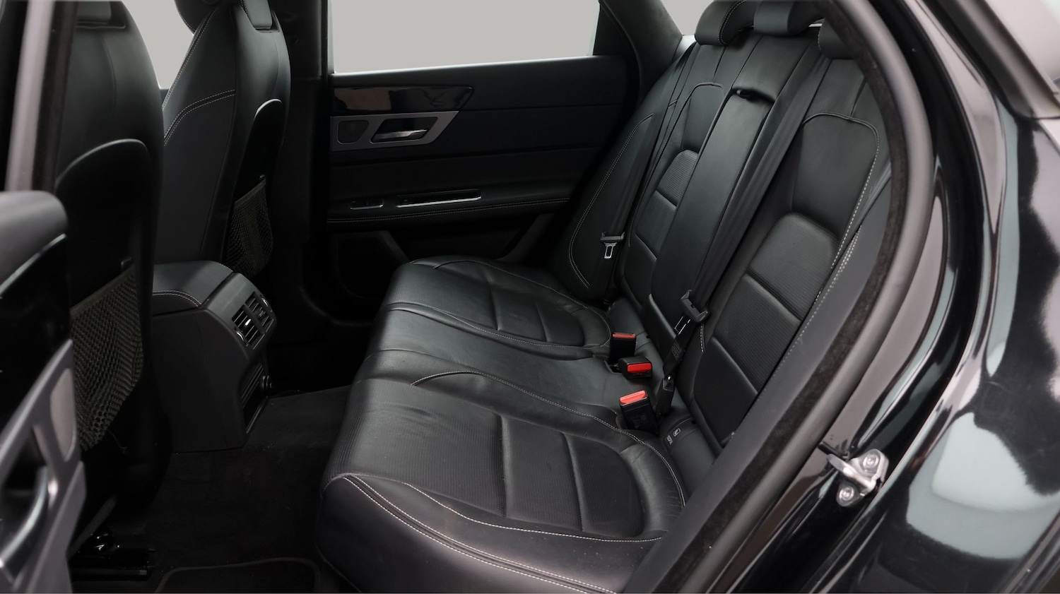 Used Jaguar XF 2018 for sale - 77404662: Photo 15