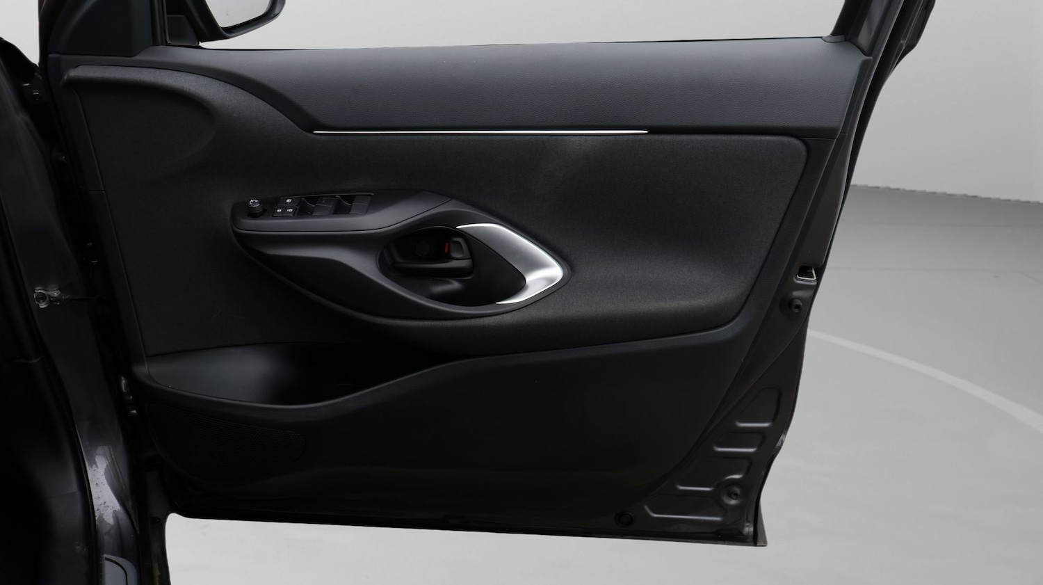 Used Toyota Yaris Cross 2022 for sale - 77878104: Photo 15