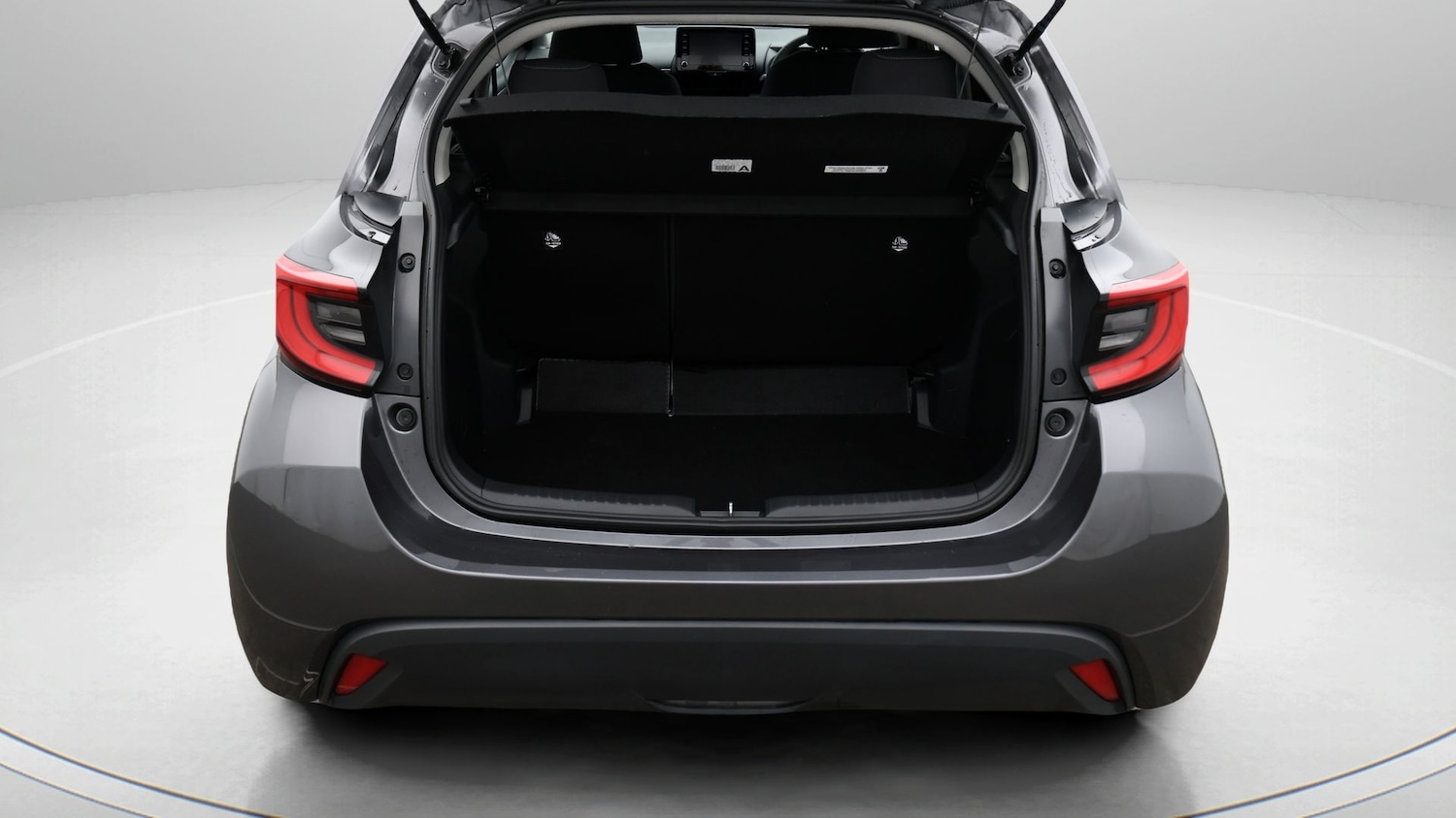 Used Toyota Yaris 2022 for sale - 77392006: Photo 17