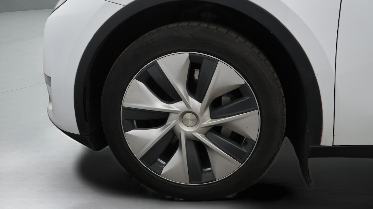Used Tesla Model Y 2023 for sale - 76084285: Photo 18