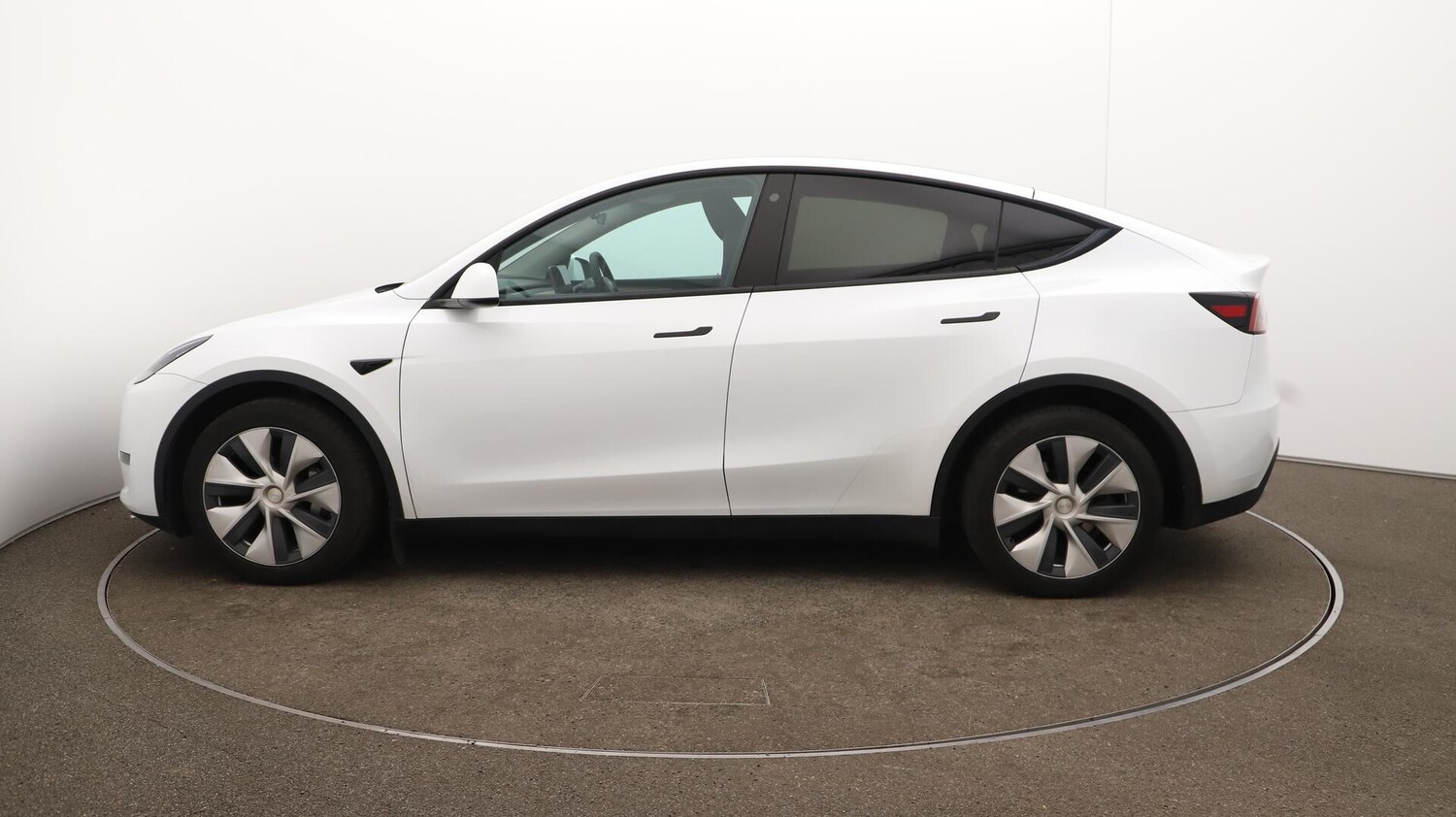 Used Tesla Model Y 2023 for sale - 76084285: Photo 66