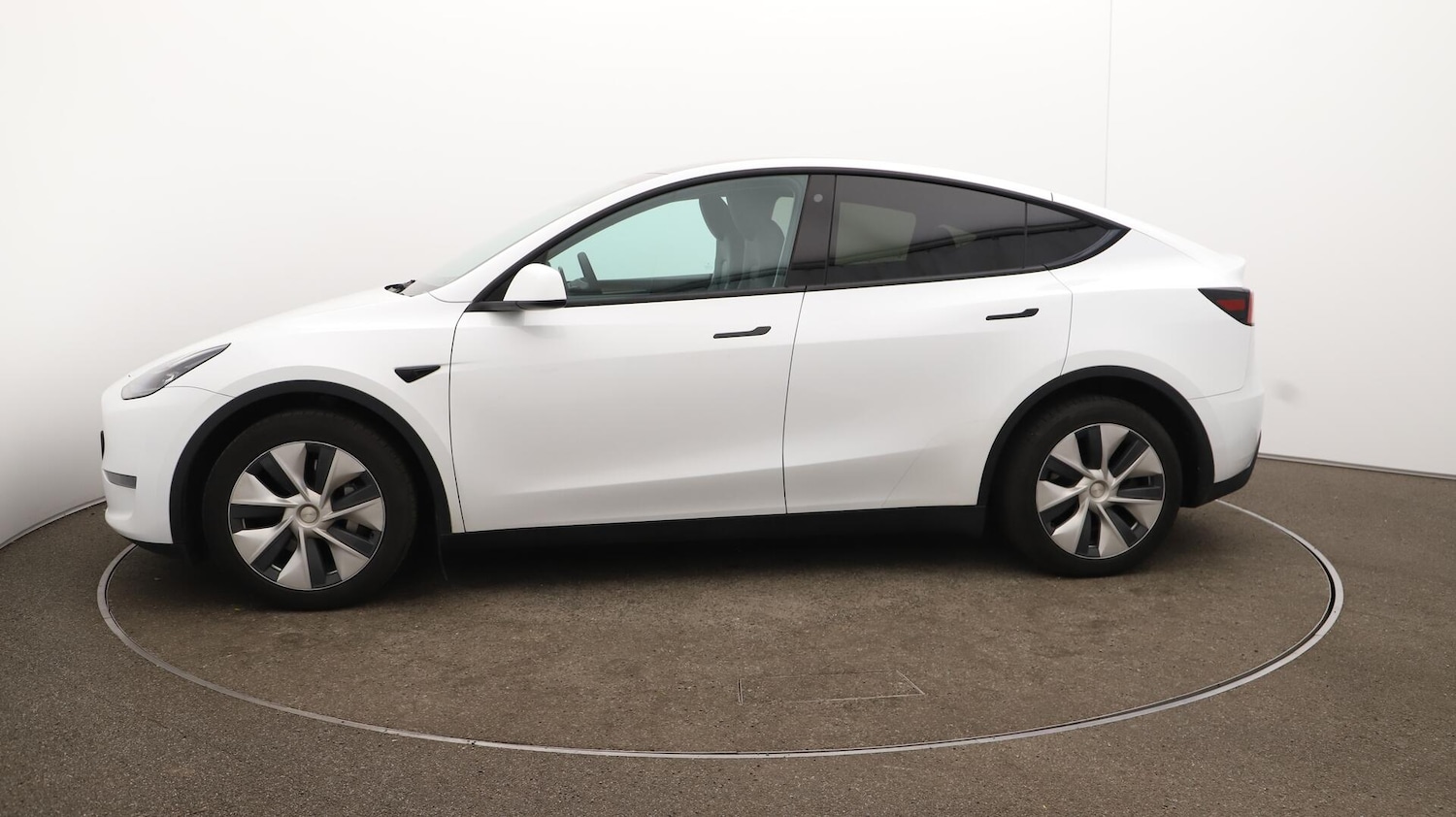 Used Tesla Model Y 2023 for sale - 76084285: Photo 67