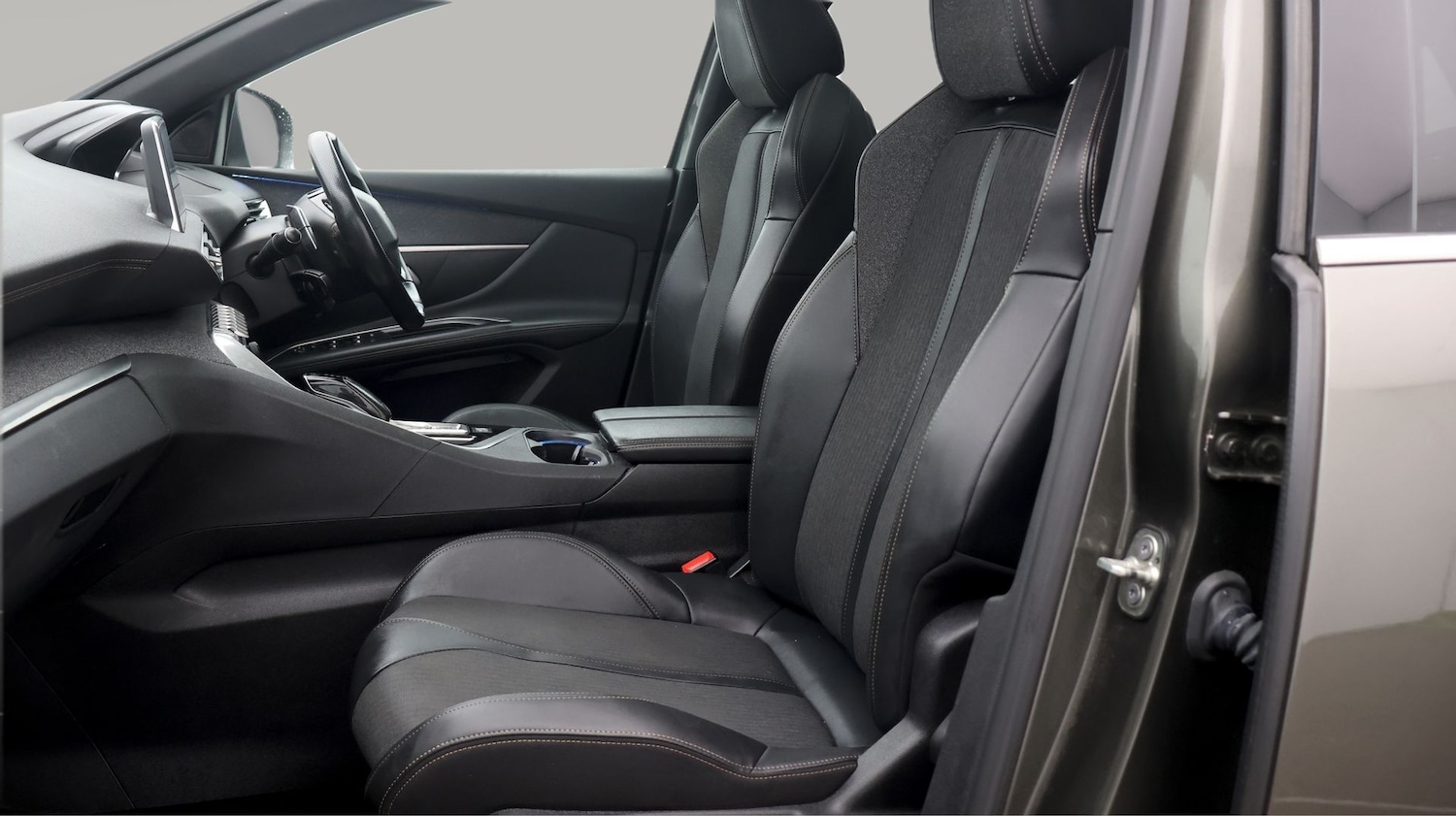 Used Peugeot 5008 2019 for sale - 77746158: Photo 14