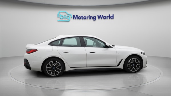 Used BMW i4 2022 for sale - 76099535: Photo 9
