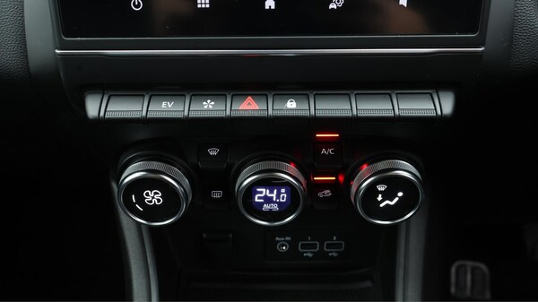 Used Renault Captur 2022 for sale - 76326849: Photo 13