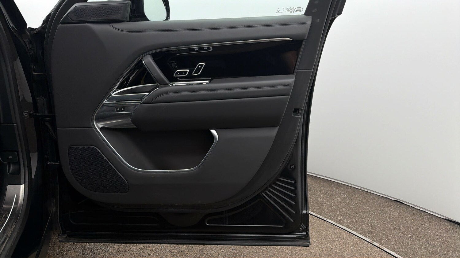 Used Land Rover Range Rover 2023 for sale - 78150780: Photo 14