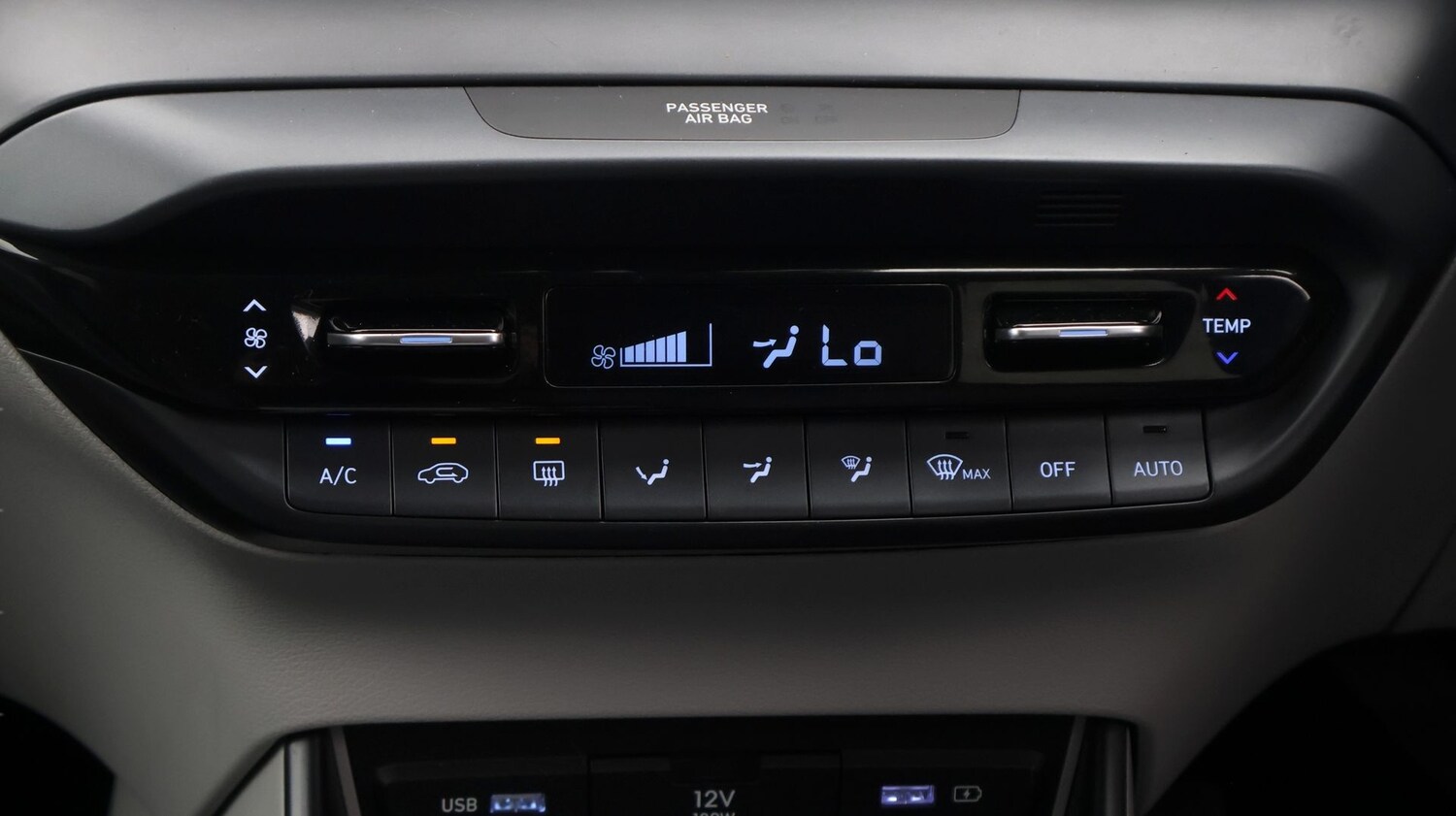 Used Hyundai BAYON 2023 for sale - 77296629: Photo 12