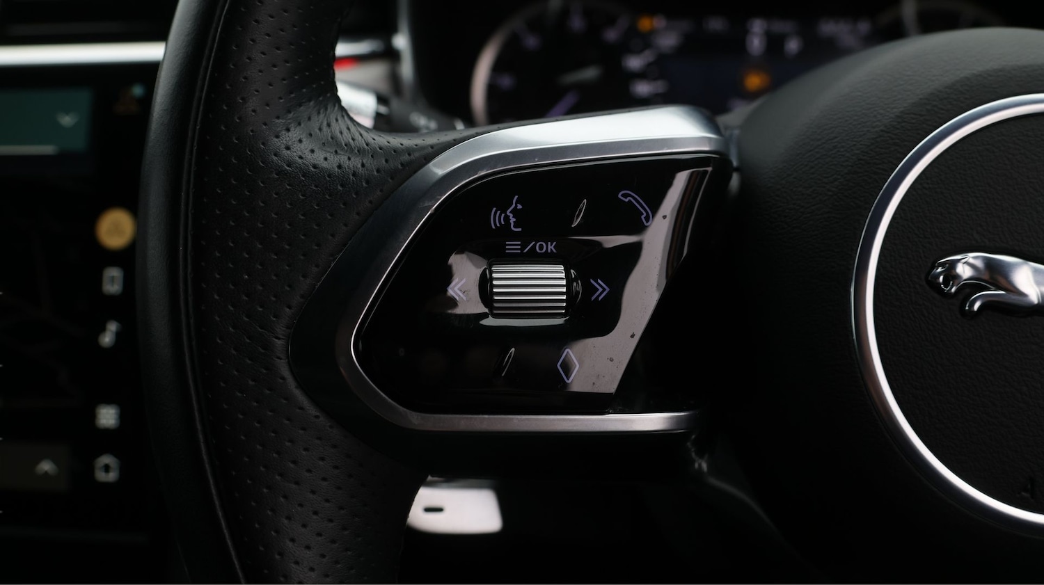 Used Jaguar F-Pace 2021 for sale - 77730072: Photo 22