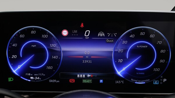Used Mercedes-Benz EQA 2023 for sale - 76259353: Photo 11