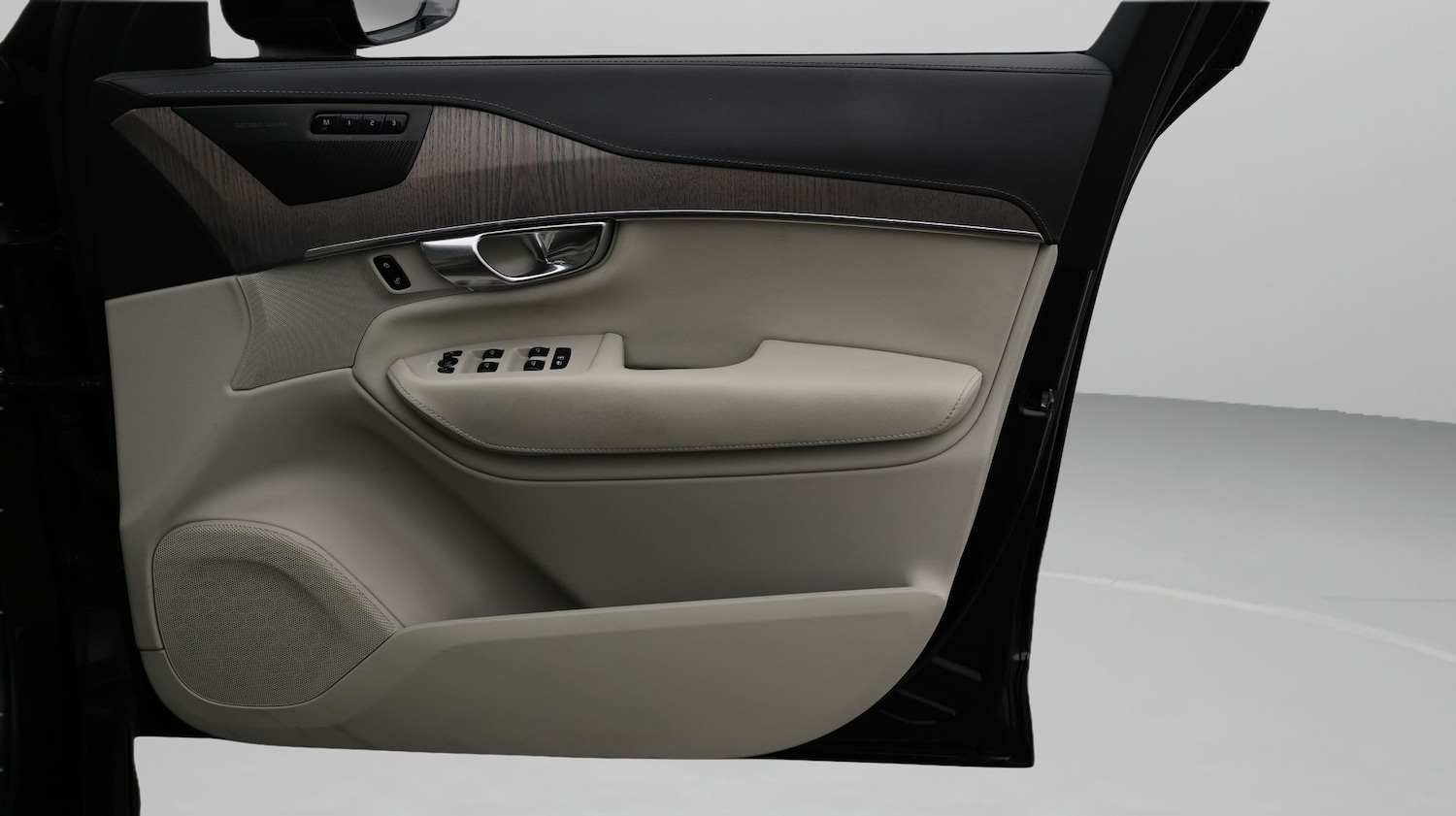 Used Volvo XC90 for sale - 77181526: Photo 15