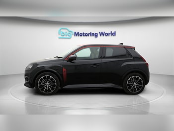 Used Renault 5 E-Tech electric 2025 for sale - 77363466: Photo