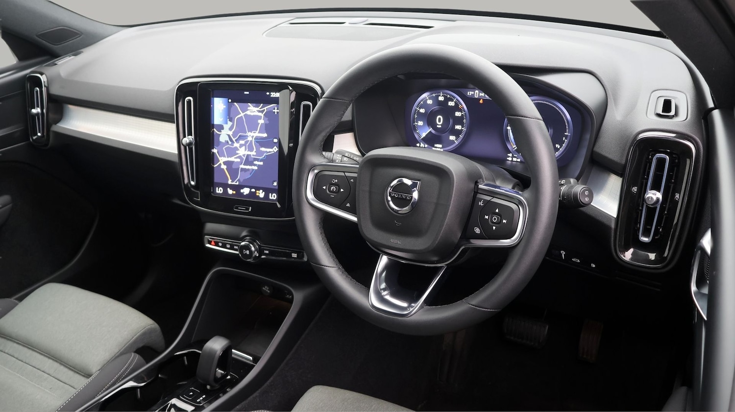 Used Volvo XC40 for sale - 77833358: Photo 9