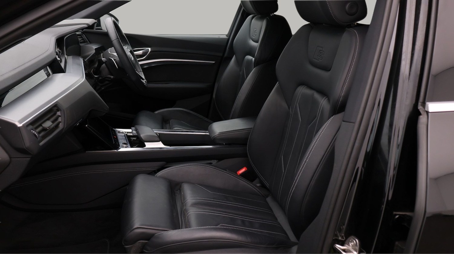 Used Audi e-tron 2023 for sale - 77501950: Photo 14