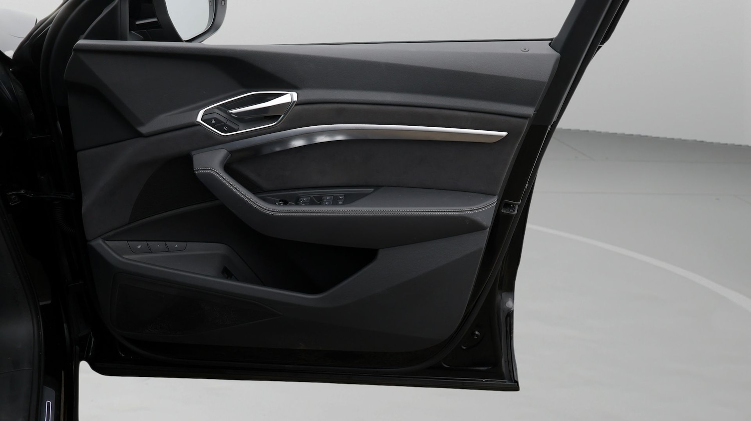 Used Audi e-tron 2023 for sale - 77501950: Photo 15