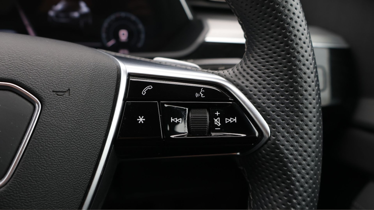 Used Audi e-tron 2023 for sale - 77501950: Photo 21