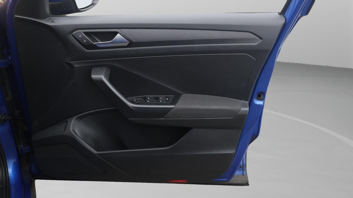 Used Volkswagen T-Roc 2021 for sale - 76659142: Photo 16