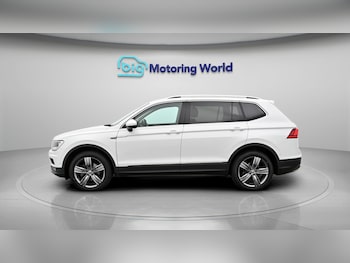 Used Volkswagen Tiguan Allspace 2020 for sale - 78653449: Photo