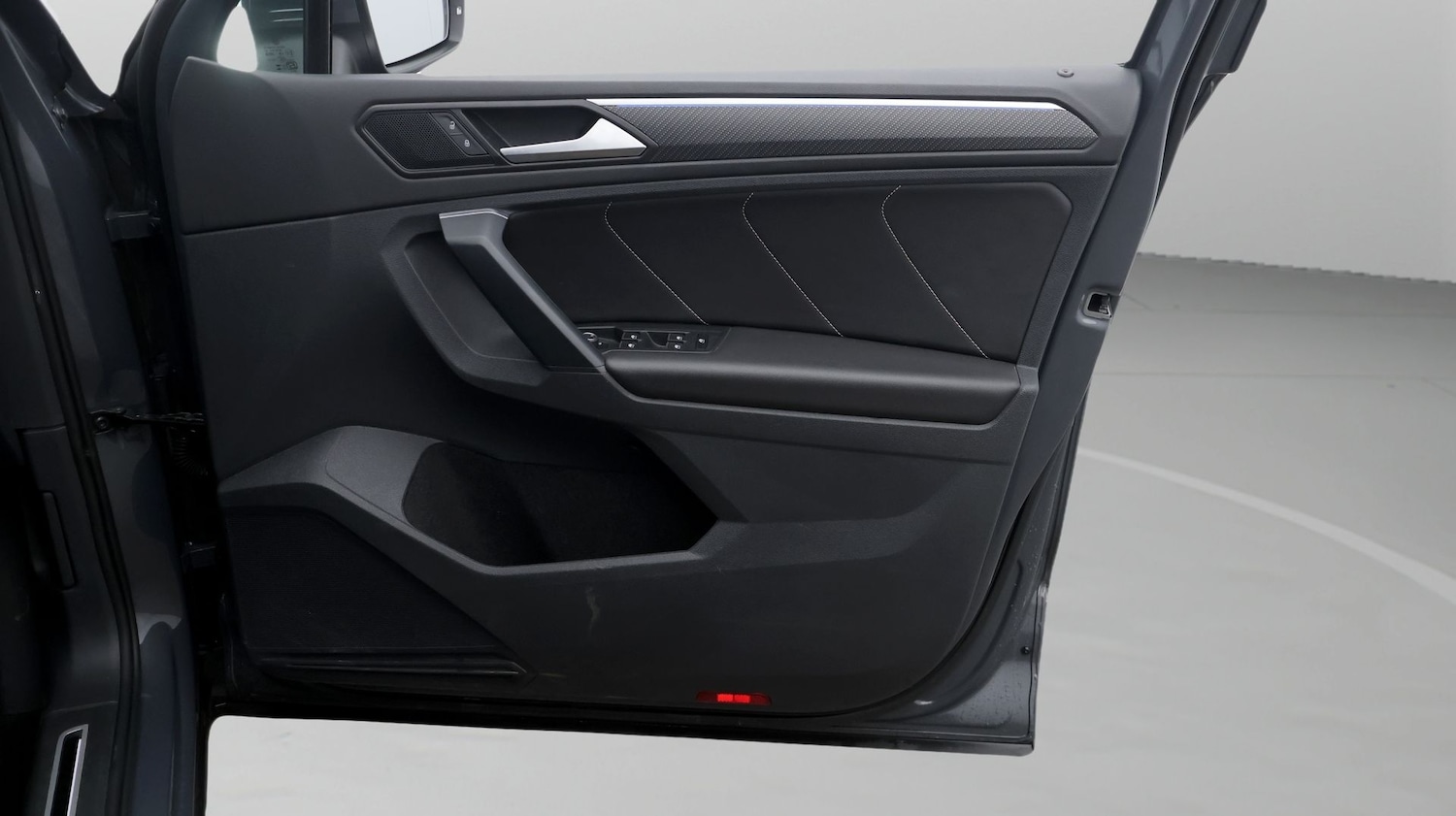 Used Volkswagen Tiguan 2024 for sale - 77516637: Photo 15