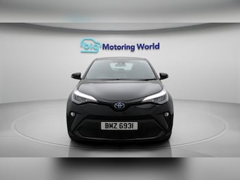 Used Toyota C-HR 2023 for sale - 76700791: Photo