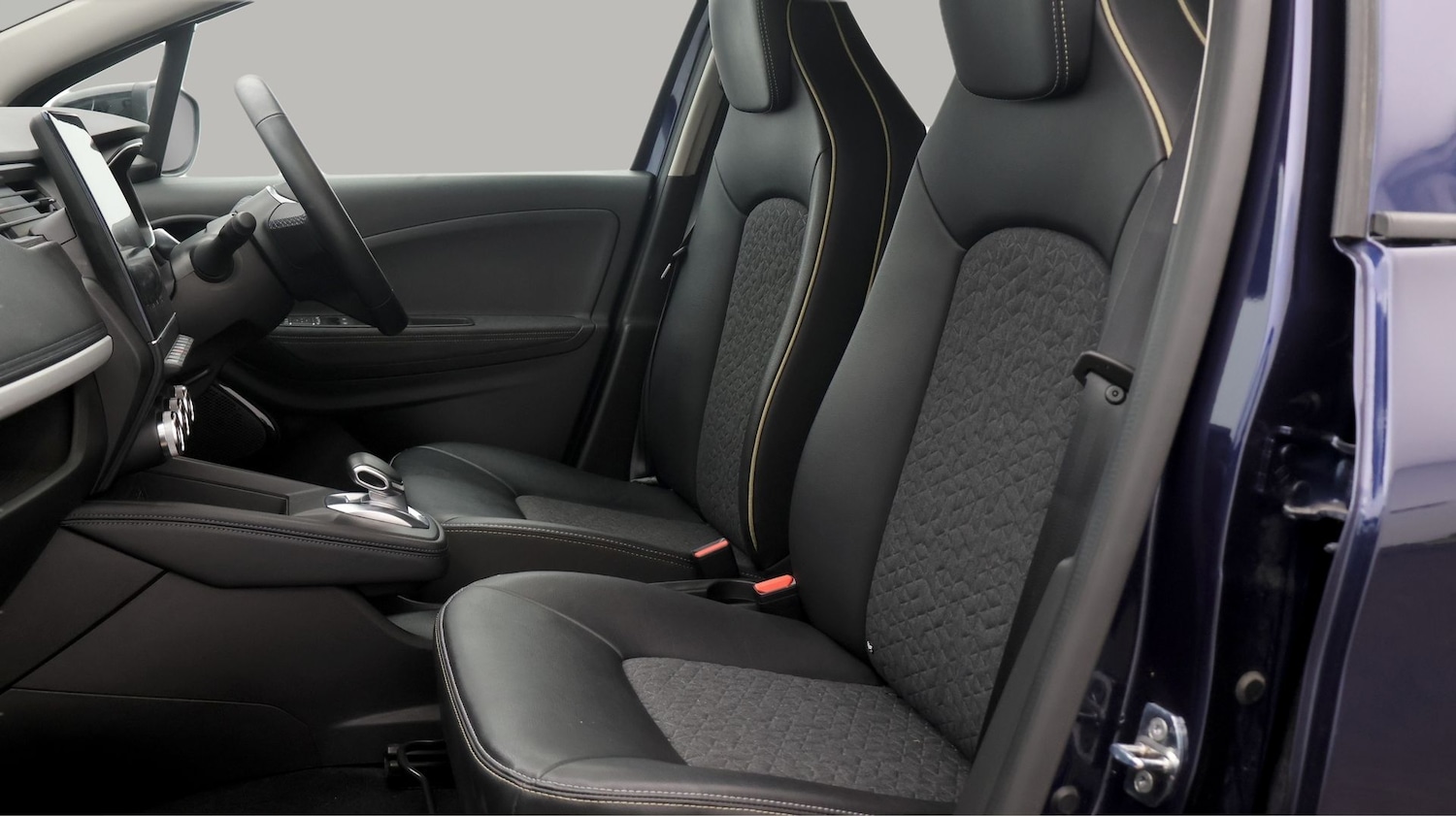 Used Renault Zoe 2023 for sale - 77287430: Photo 14