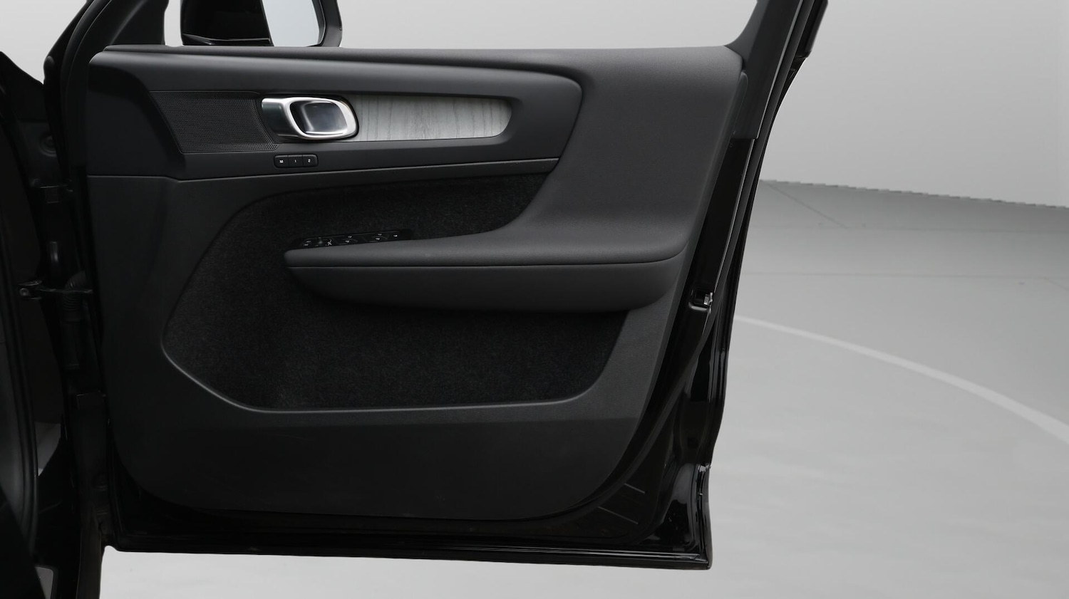 Used Volvo XC40 2021 for sale - 76633069: Photo 16