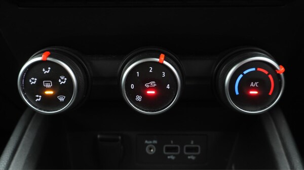 Used Renault Clio 2020 for sale - 76175273: Photo 13
