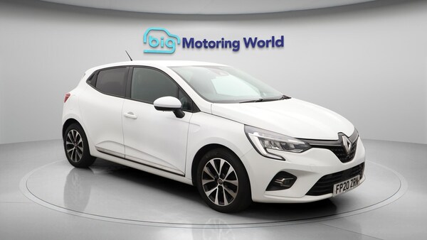 Used Renault Clio 2020 for sale - 76175273: Photo 2