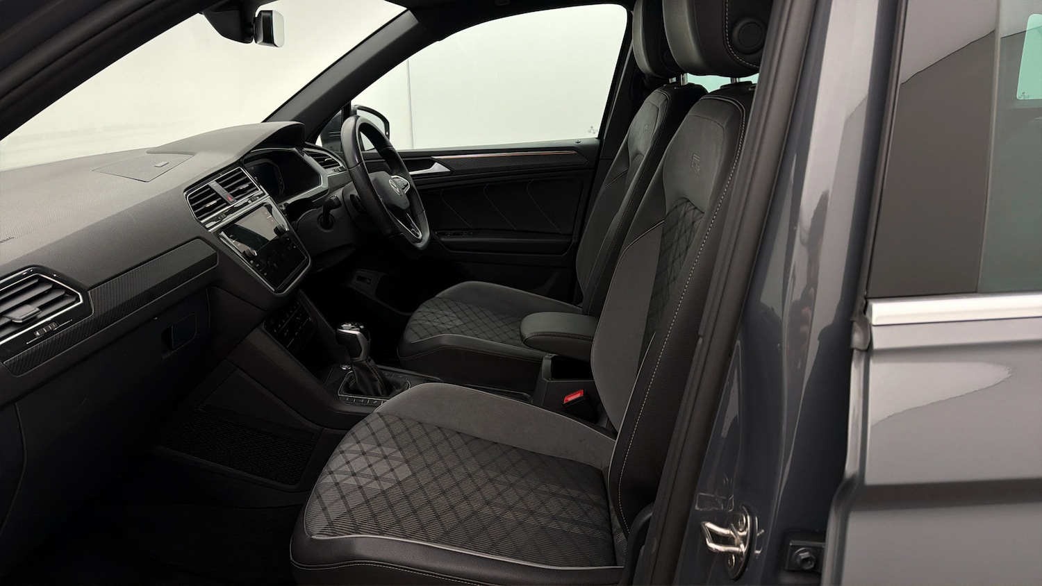 Used Volkswagen Tiguan 2023 for sale - 78042462: Photo 13