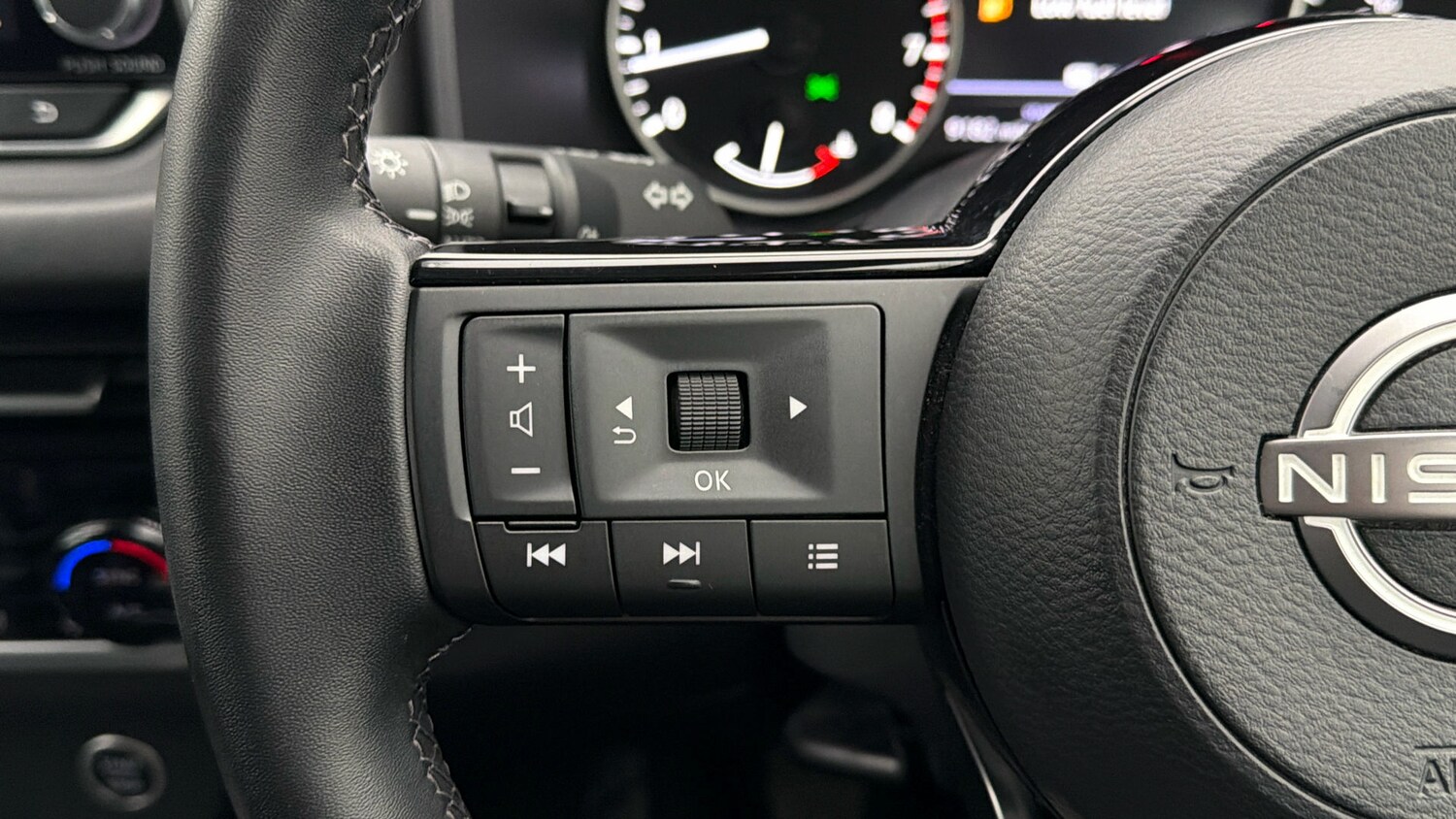 Used Nissan Qashqai for sale - 78027610: Photo 22