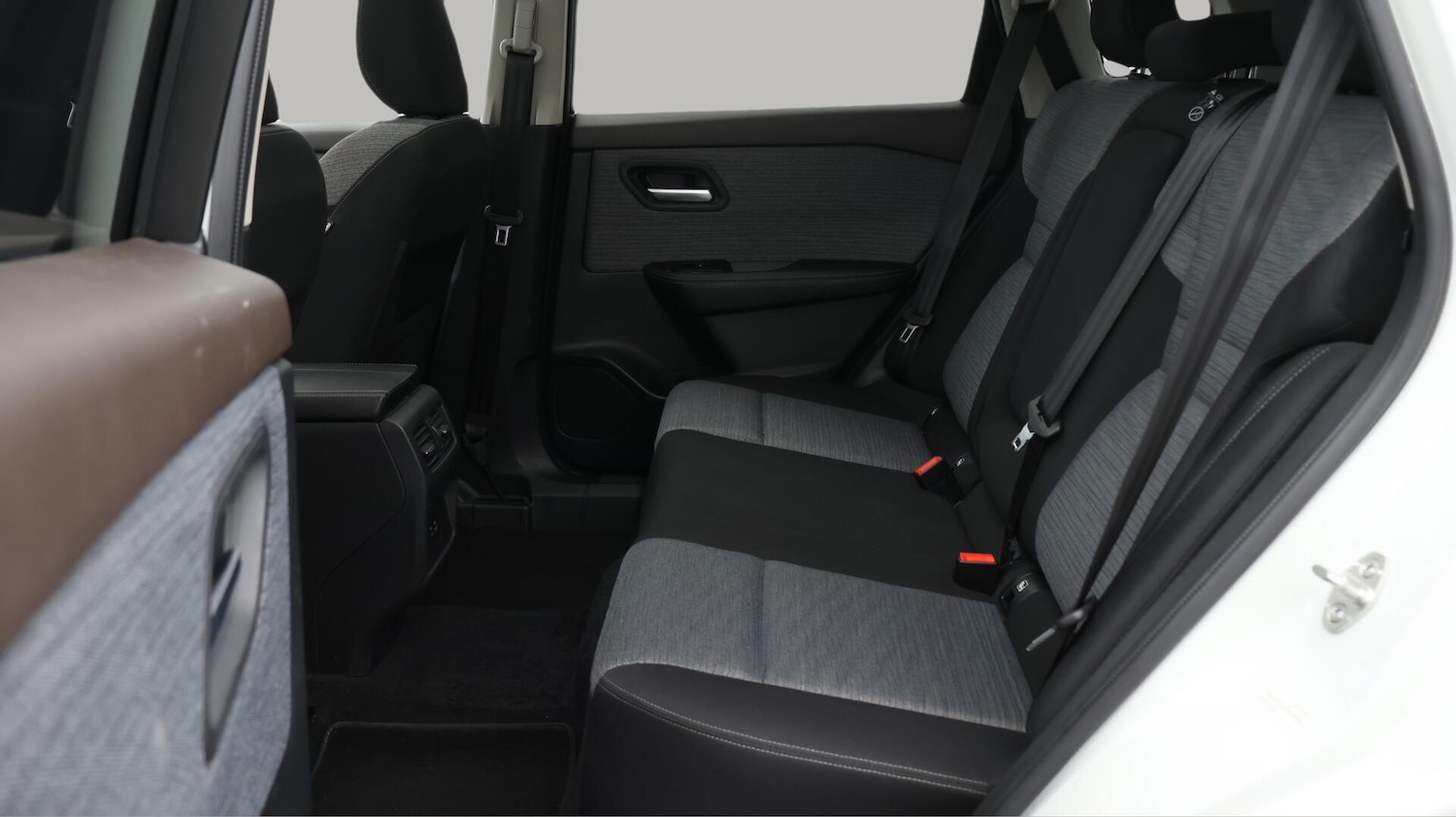 Used Nissan X-Trail 2023 for sale - 76137875: Photo 25