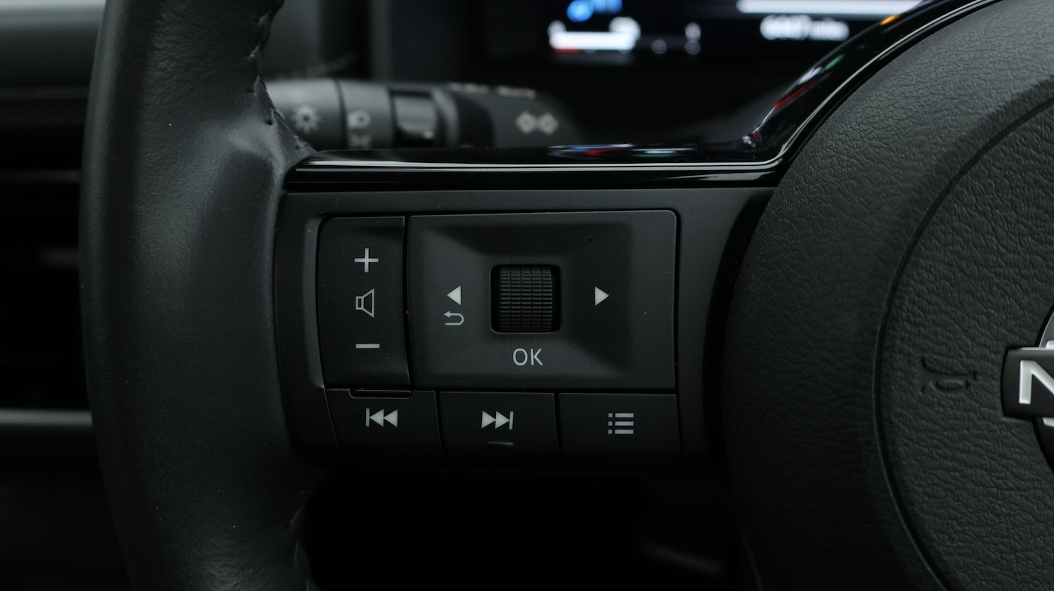 Used Nissan X-Trail 2023 for sale - 76137875: Photo 39