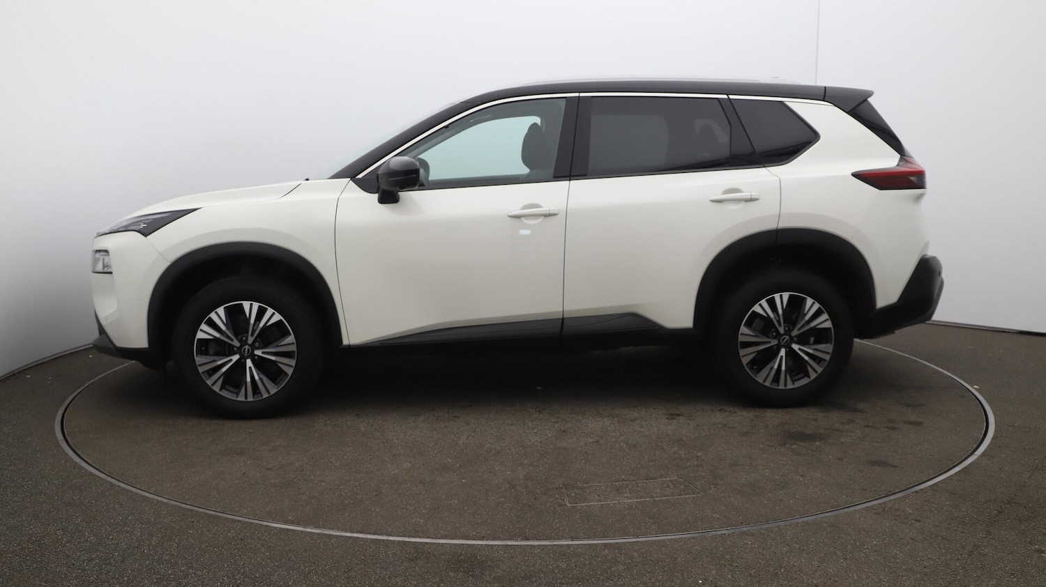 Used Nissan X-Trail 2023 for sale - 76137875: Photo 65