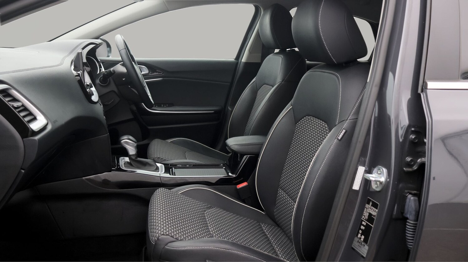 Used Kia XCeed 2022 for sale - 77819083: Photo 14