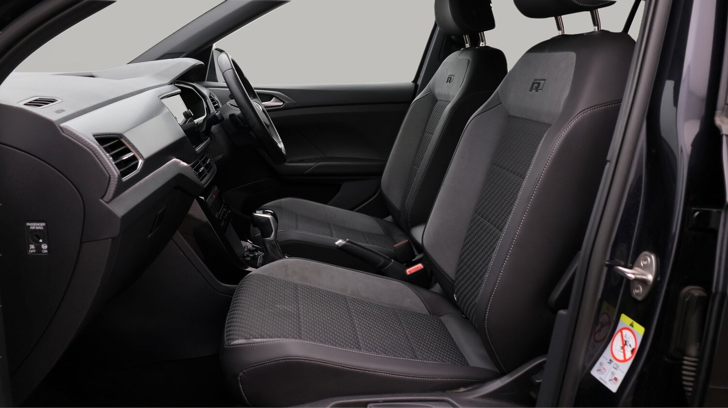 Used Volkswagen T-Cross 2023 for sale - 77872369: Photo 14