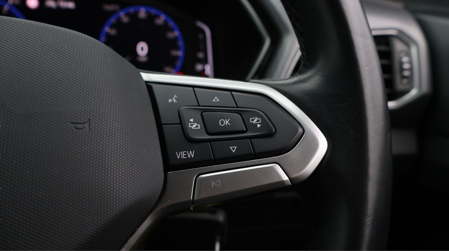 Used Volkswagen T-Cross 2023 for sale - 77872369: Photo 25