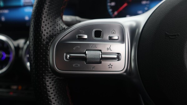 Used Mercedes-Benz EQA 2021 for sale - 76283268: Photo 25