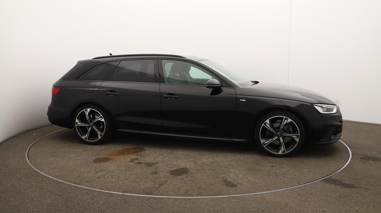 Used Audi A4 Avant 2023 for sale - 76138089: Photo 50
