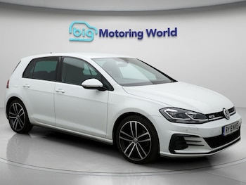 Volkswagen - Golf