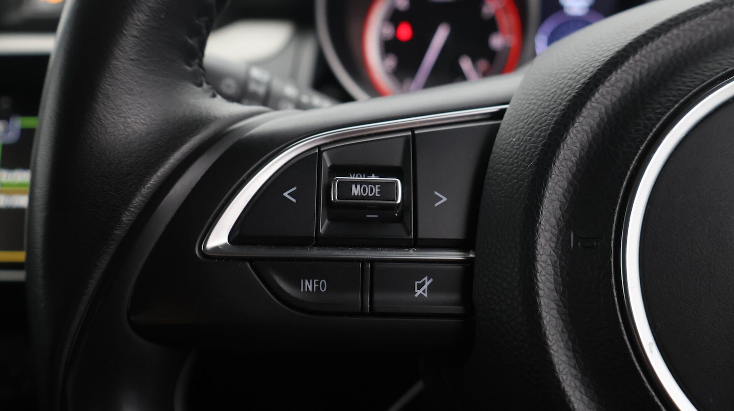 Used Suzuki Swift 2022 for sale - 76572381: Photo 25