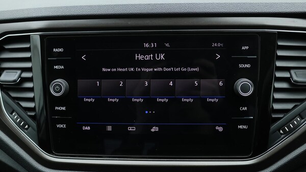 Used Volkswagen T-Roc 2019 for sale - 76175372: Photo 12